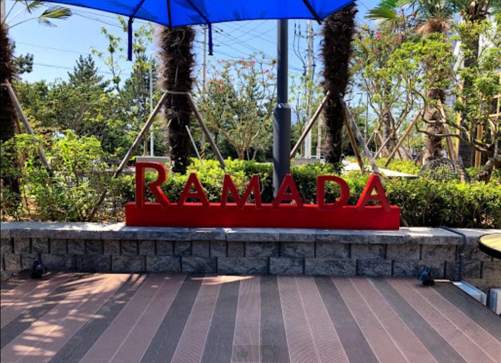 מלון Ramada Plaza By Wyndham Dolsan יאוסו מראה חיצוני תמונה