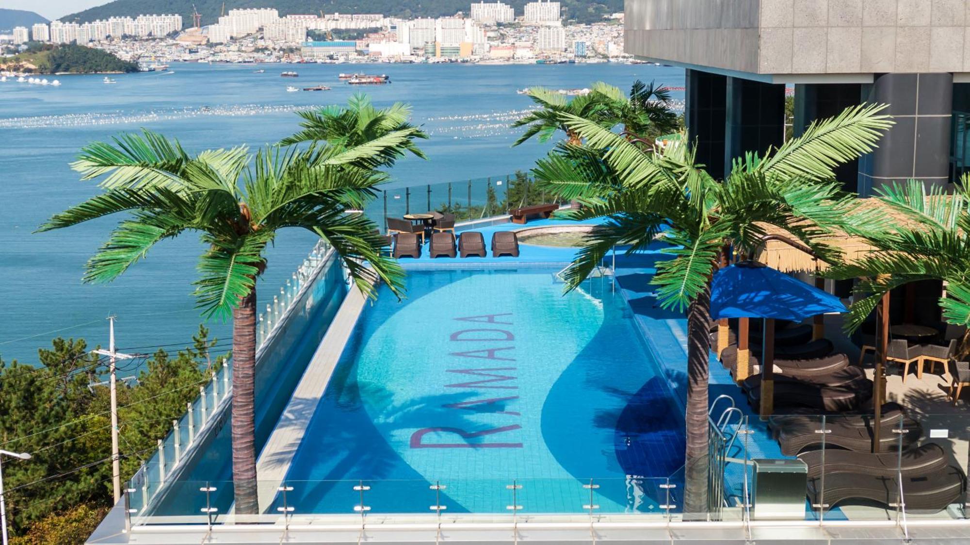 מלון Ramada Plaza By Wyndham Dolsan יאוסו מראה חיצוני תמונה